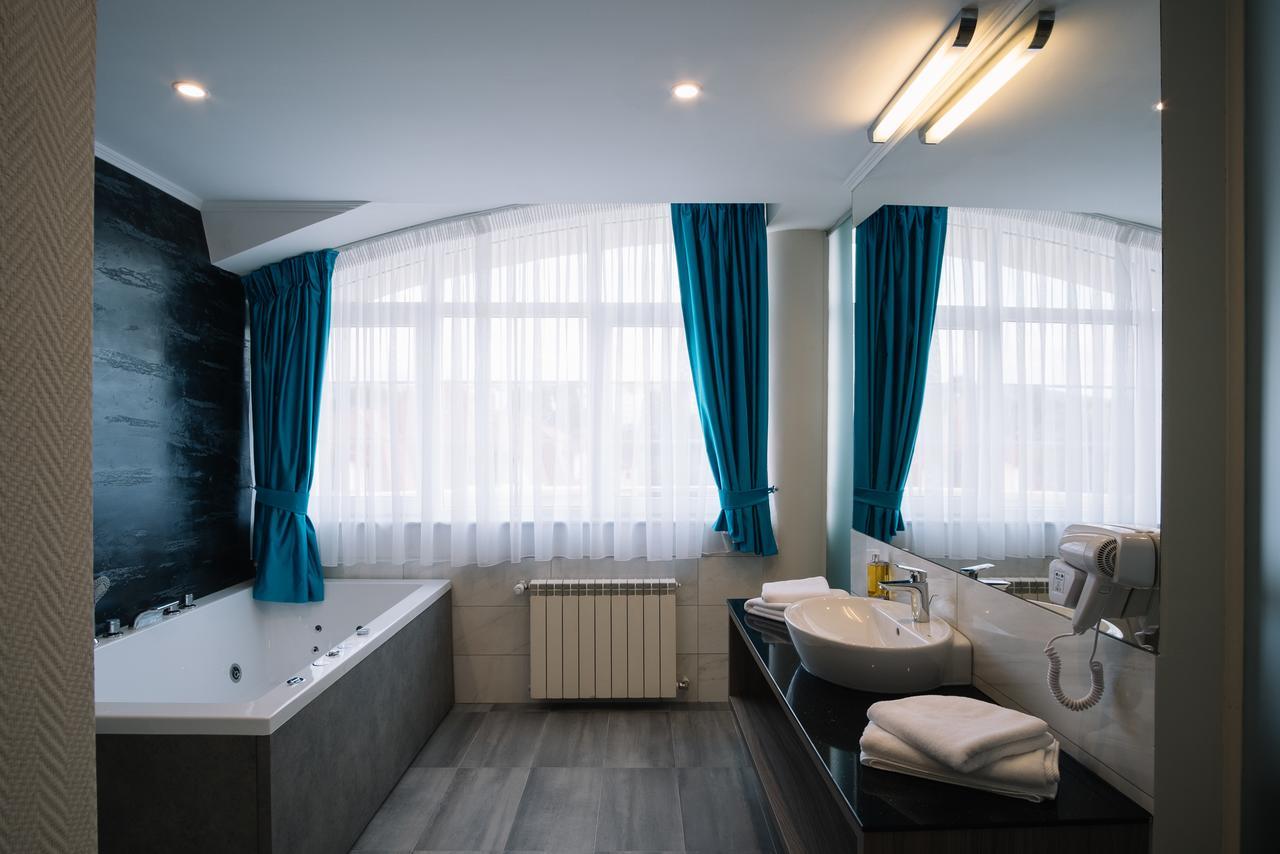 Norm Hill Hotel Cluj-Napoca Exterior foto