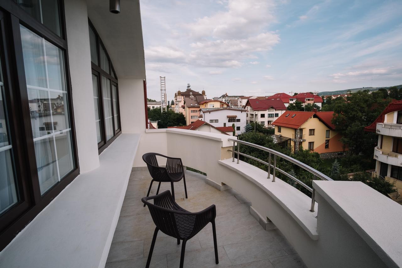 Norm Hill Hotel Cluj-Napoca Exterior foto